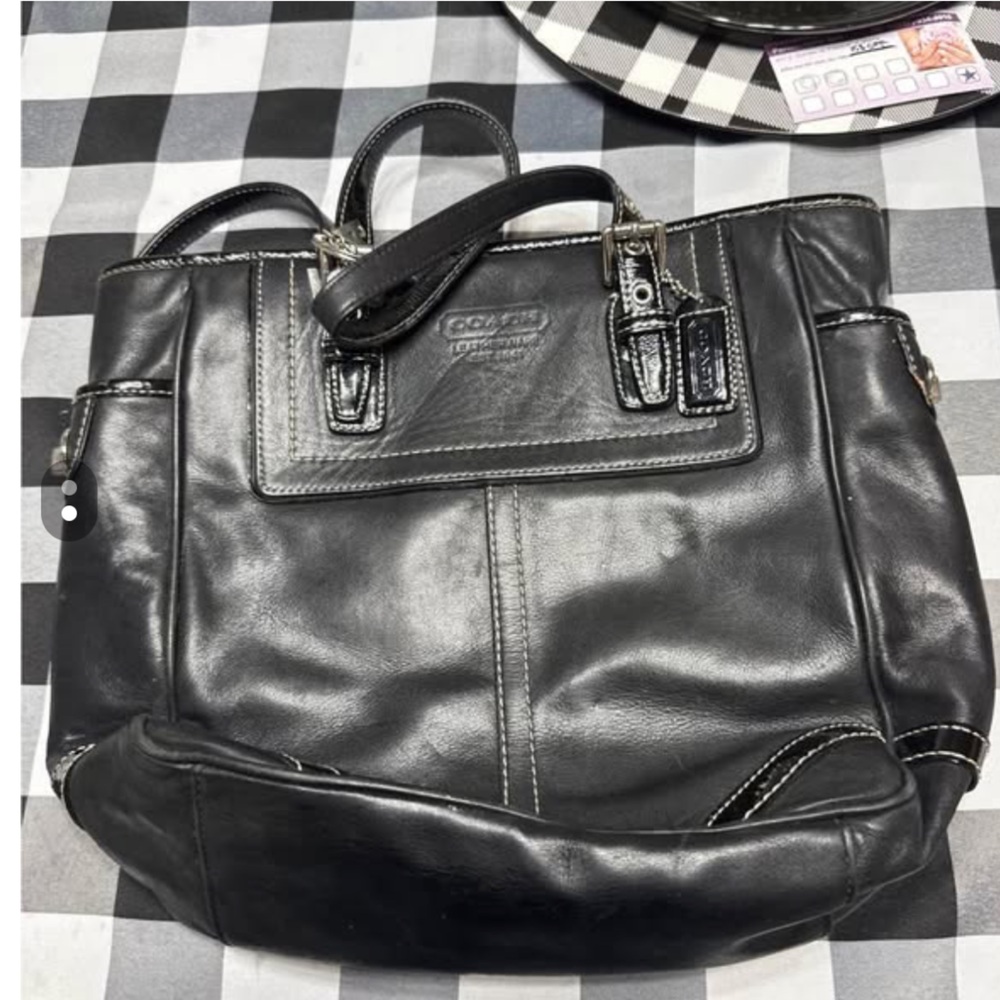 Coach black tote bag with silver coach keychain